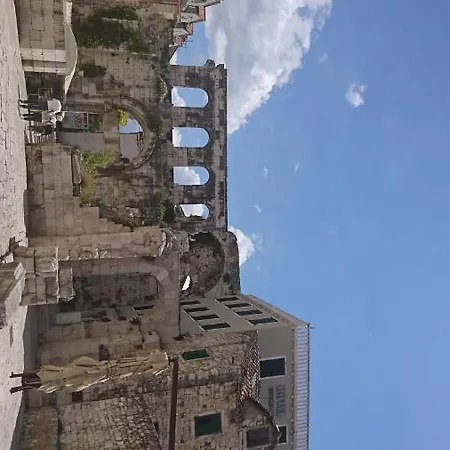 Studio Sfinga In The Heart Of Diocletian's Palace *