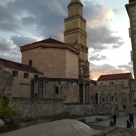 Apartment Sfinga In The Heart Of Diocletian's Palace Split